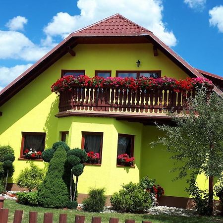 Apartman Adrianka Turčianske Teplice Buitenkant foto
